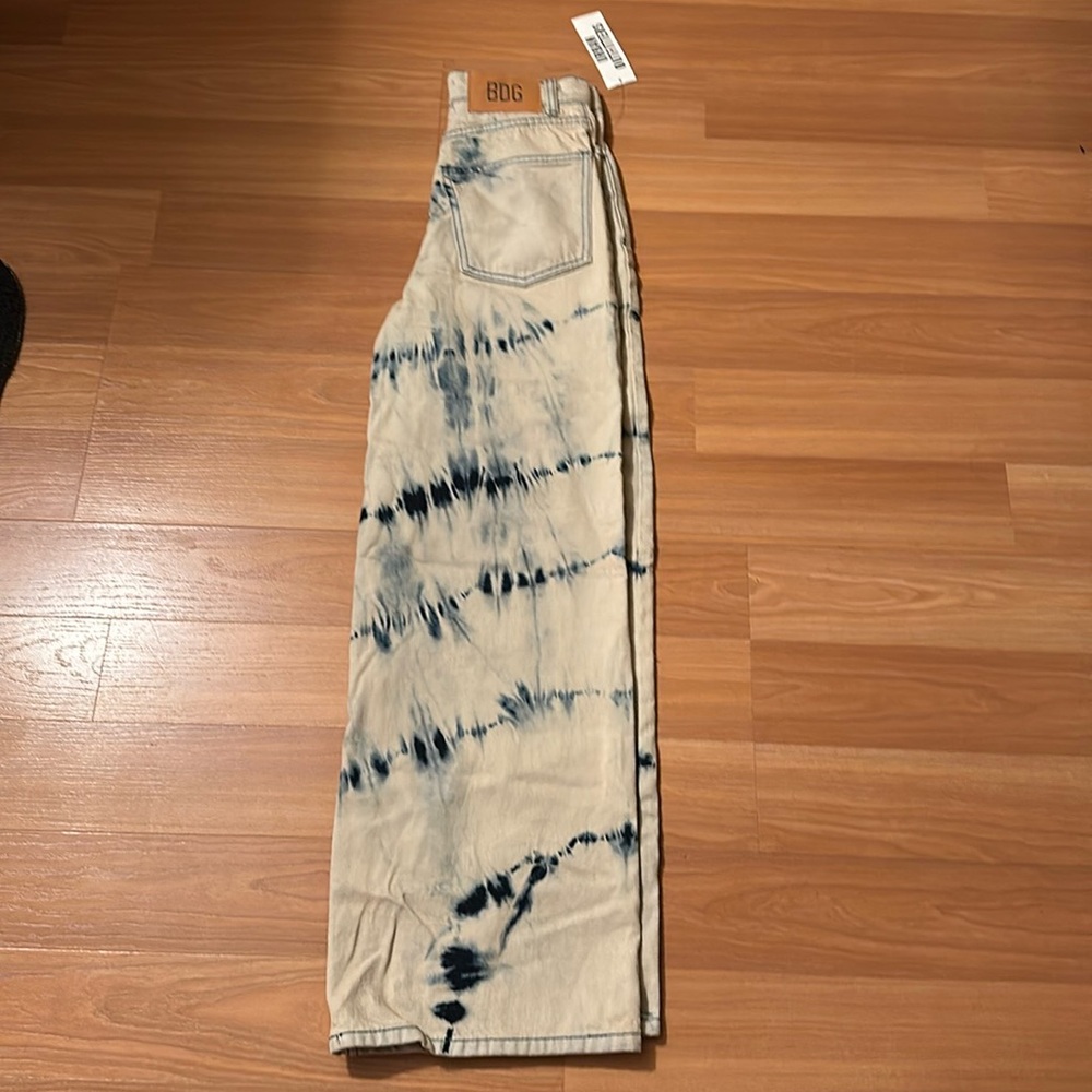 NWT Urban Outfitters BDG high waisted, wide leg, tie dye jeans size 24!